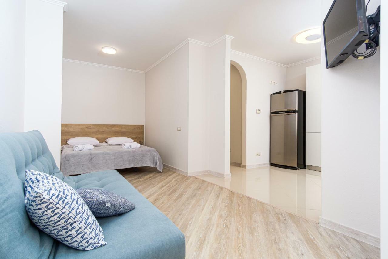 Appartement Lakki à Odessa Extérieur photo